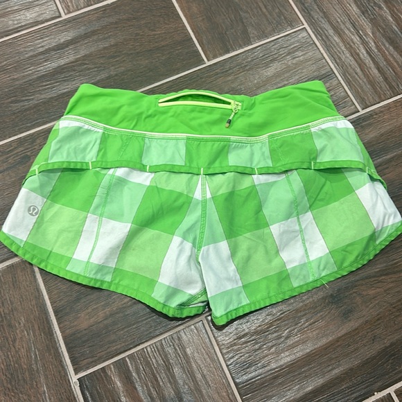Lululemon shorts - Picture 1 of 4